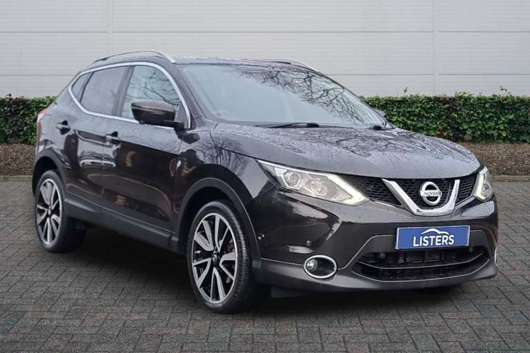 2015 Nissan Qashqai 1.6 dCi Tekna 5dr Xtronic HATCHBACK DIESEL Automatic