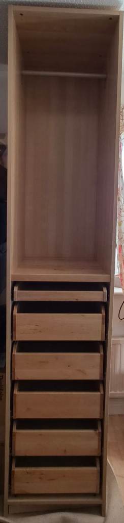 Cupboard interior organiser