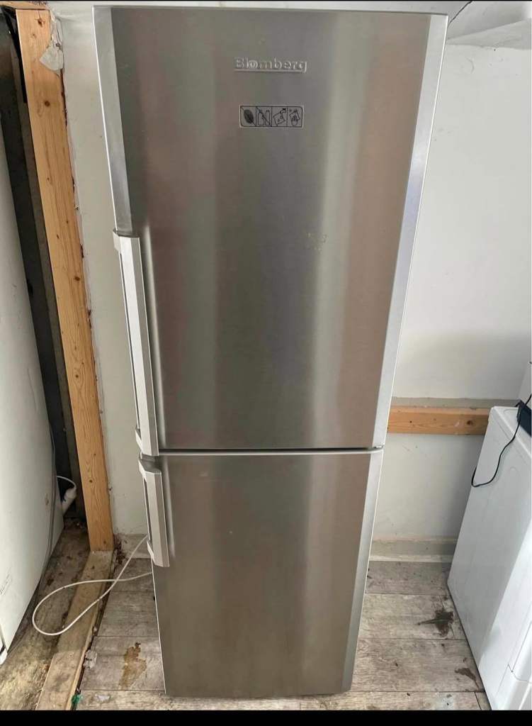 Freestanding Fridge Freezer – Silver, Good Condition free delivery
