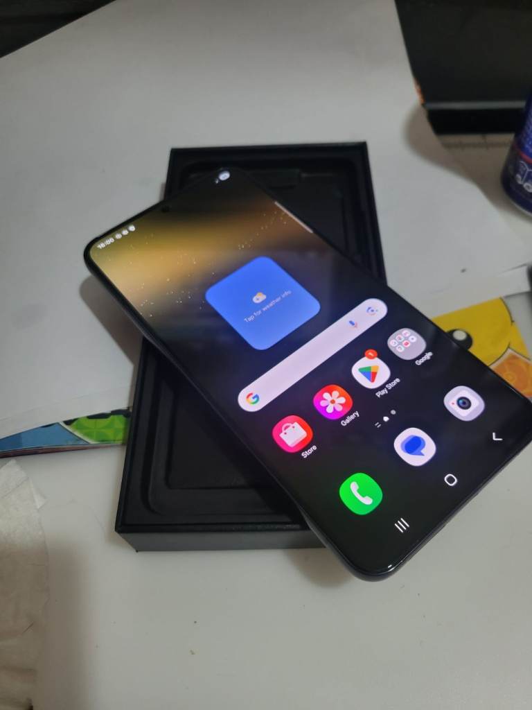 Samsung Galaxy S22+ Plus 128GB Black - Mint Condition
