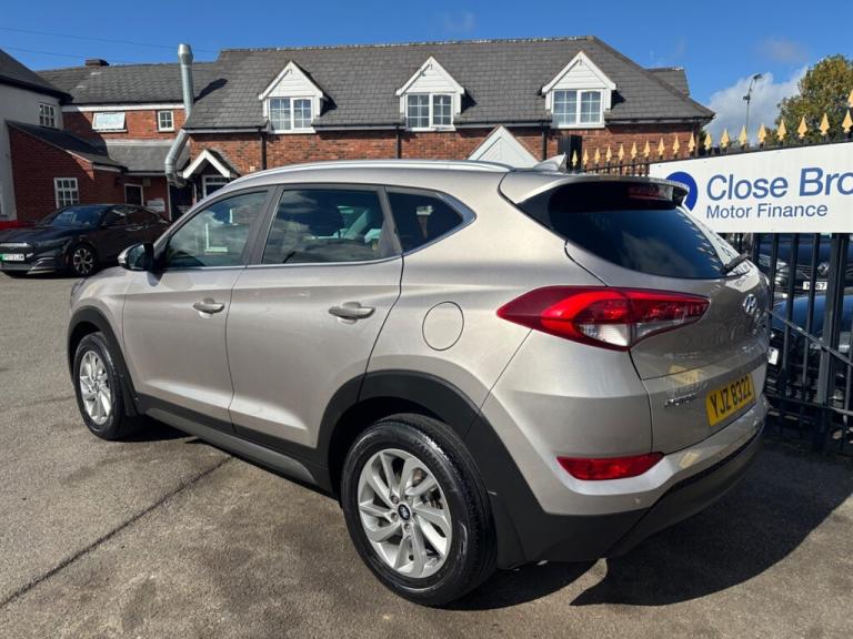 2016 Hyundai TUCSON 1.7 CRDi Blue Drive Premium SUV 5dr Diesel Manual Euro 6 (s/s) (116 ps) SUV D...