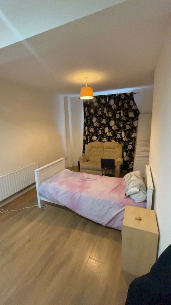 Private room 650£ near City Centre 