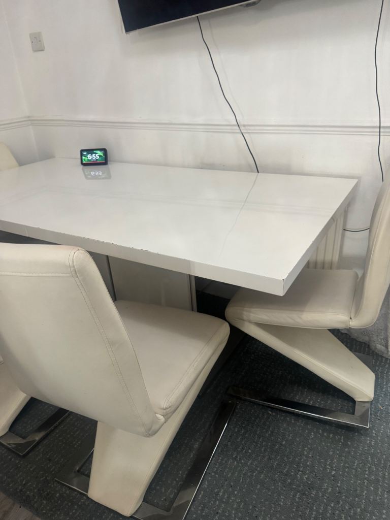 White High Gloss Dining Table