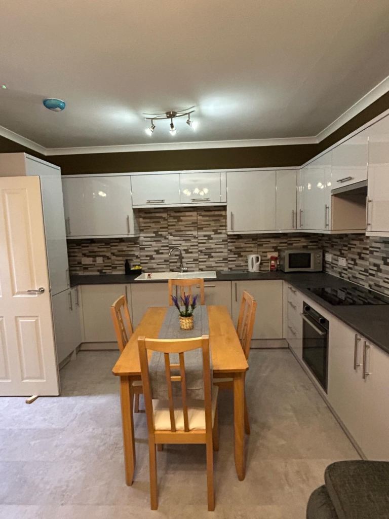 Double bedroom for  rent bills included 