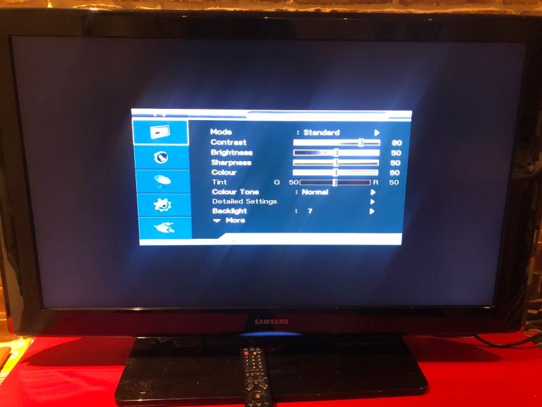  LCD Samsung TV 40 inch