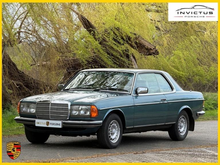 MERCEDES-BENZ 230  1985