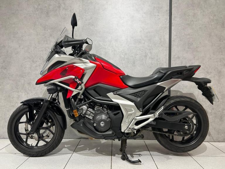 2021 Honda NC750X DCT - 7822 miles - HONDA ACCESSORIES!