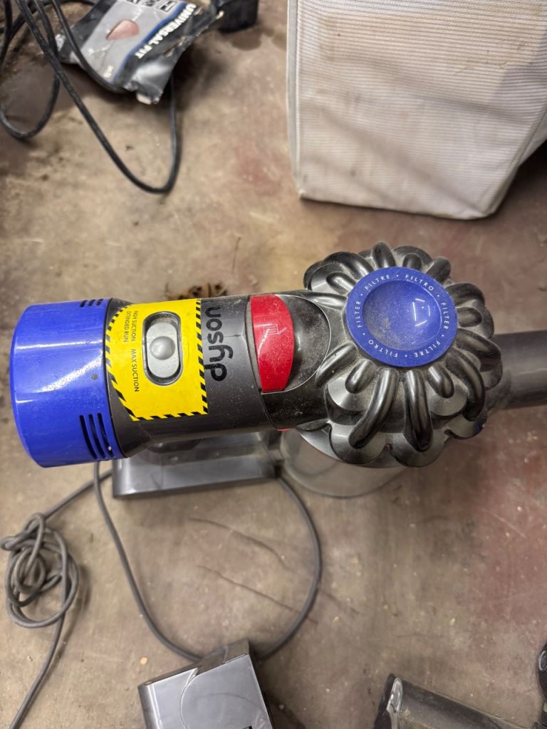 Dyson hoover 