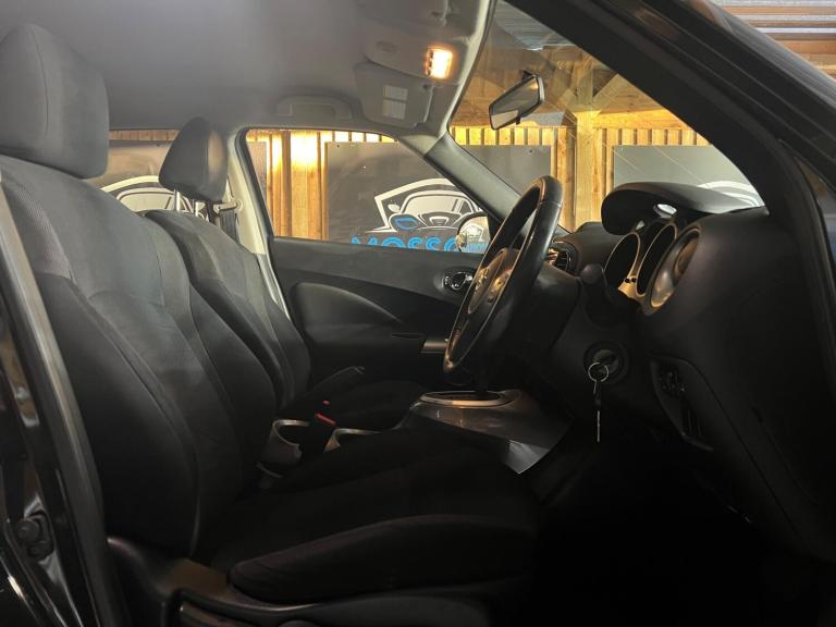 2013 Nissan Juke 1.6 Acenta 5dr CVT [Premium Pack] HATCHBACK PETROL Automatic