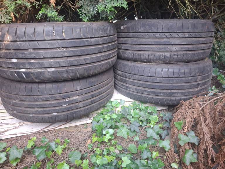 205 45 x 16 x 4 £80 the lot i can pop on loose rims if drop just wheels along 