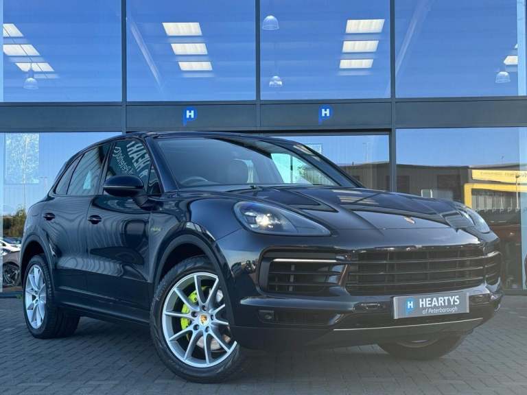 2019 Porsche Cayenne 3.0 V6 5d 456 BHP 20''ALLOYS*PAN-ROOF*CAMERA*F.P.S.H ESTATE Petrol/Electric ...