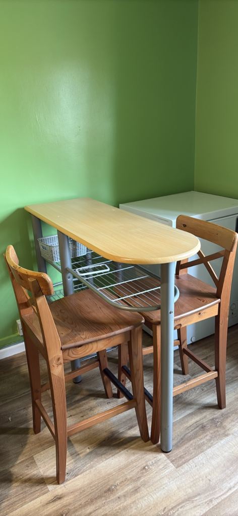 Dining table and chairs 