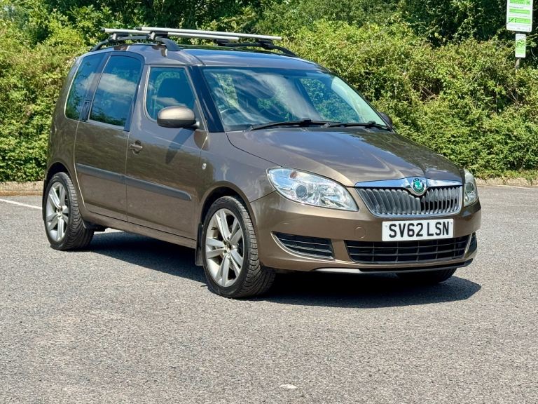 Skoda, ROOMSTER, MPV, 2012, Semi-Auto, 1197 (cc), 5 doors