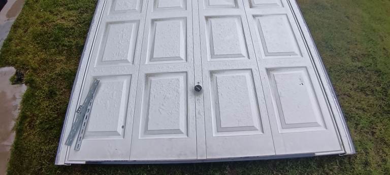 Garage door