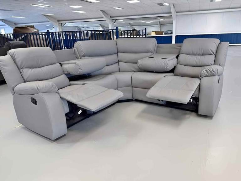 >>>> Stylish Leather Roma Recliner Corner Sofa + 3+2 Seater >> 35% Discount >> Fast Delivery >>