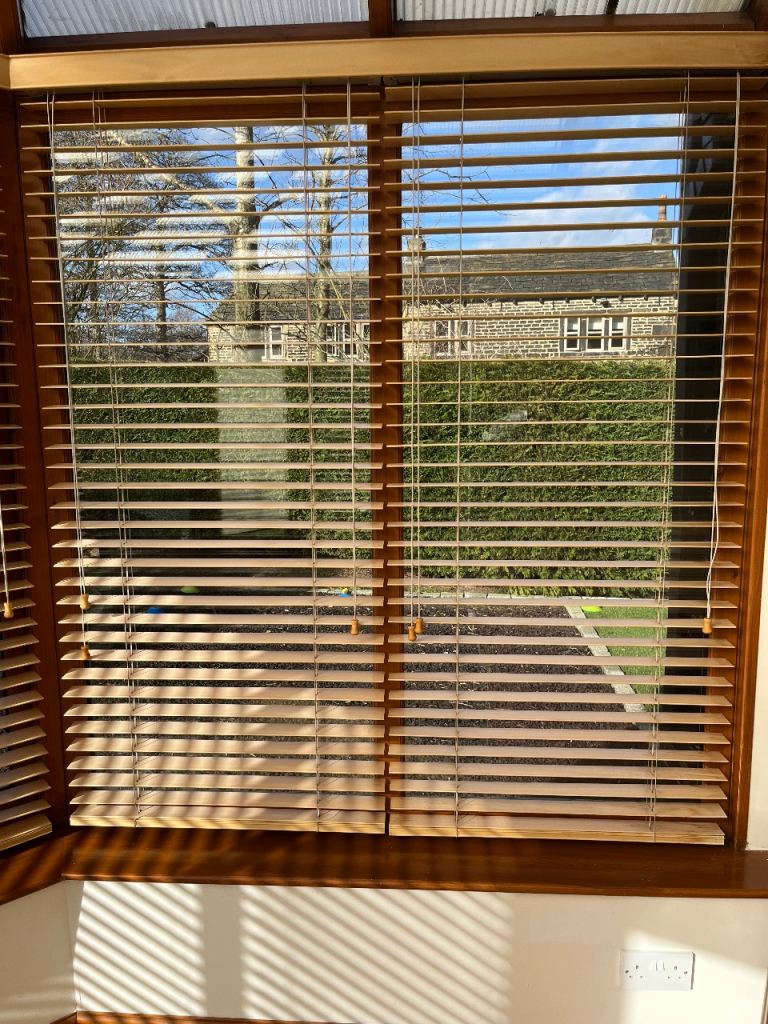 Full Set Conservatory Light Oak Wooden Slat Blinds Custom Built For A Perfect Fit