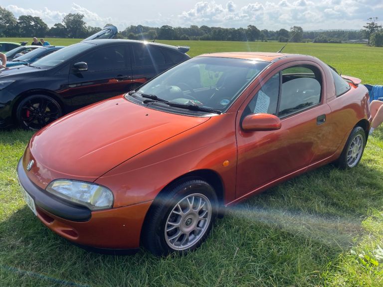 1995 Vauxhall Tigra 
