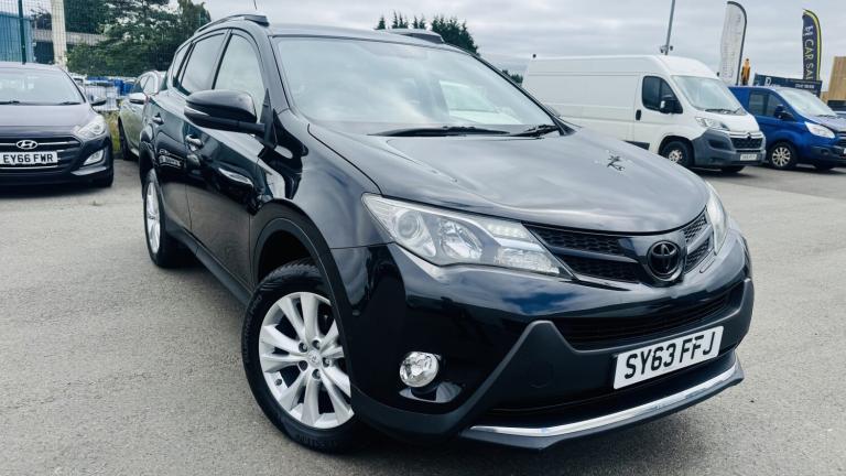 TOYOTA RAV4 2.2 D-4D Invincible 2013