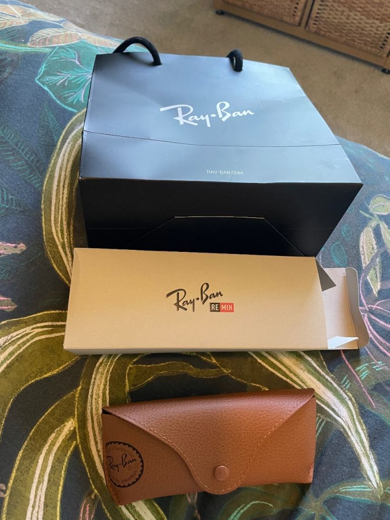 Ray Ban Polarised Rose Hold Hexagonal Violet 