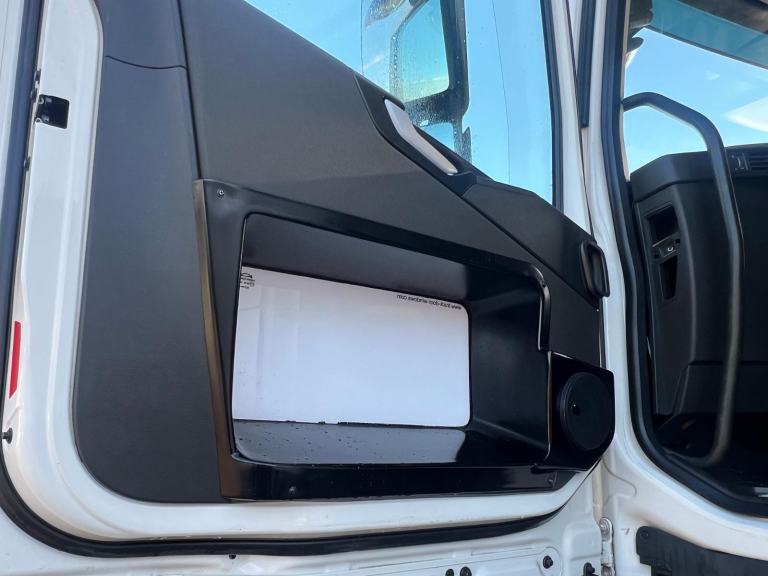 Volvo FH 16 DOUBLE DRIVE 650 EURO 6 HEAVY HAULAGE TRACTOR UNITS....CHOICE OF 4 