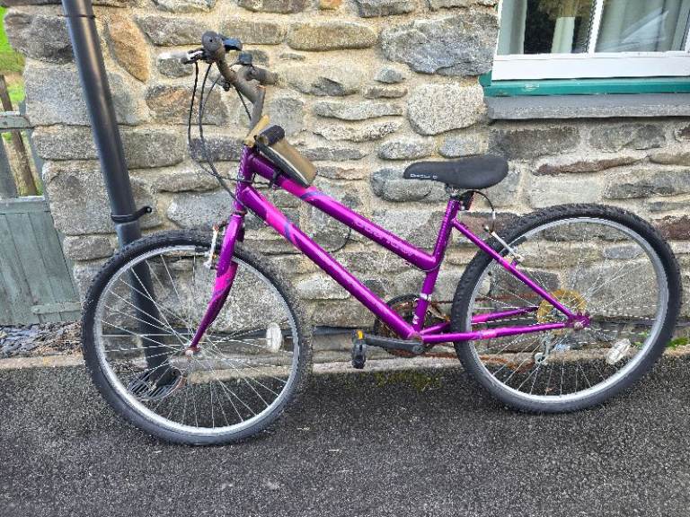 FREE Project Bike Frame for Parts or Scrap – Good Tyres (Apollo Outrider)