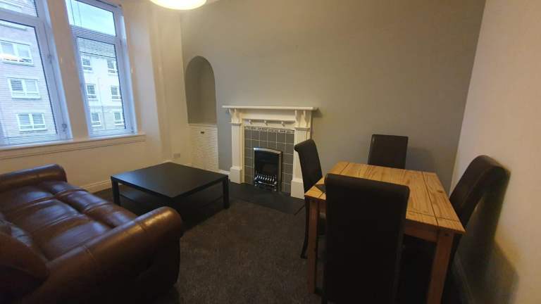 furnished 2-bed flat in Dumbarton