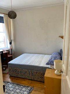 Small Double room in St Stephen Street, Stockbridge