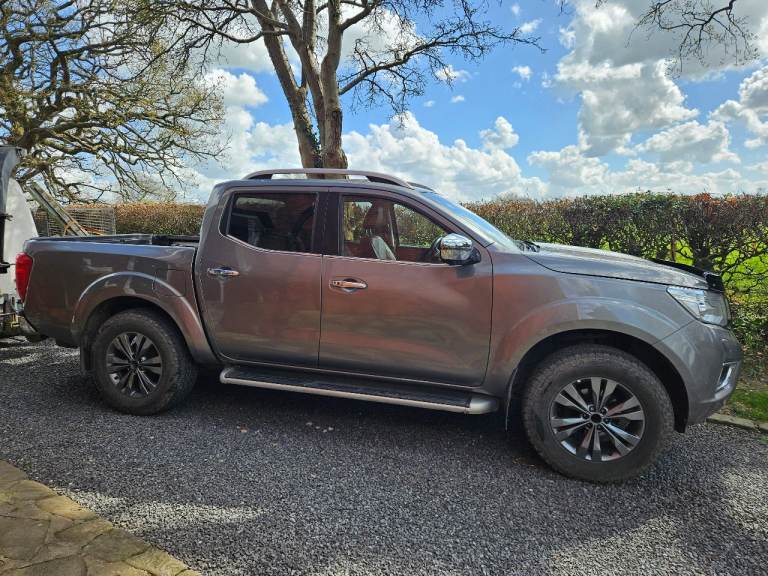 2018 NISSAN NAVARA Tekna 2.3 dCi - Manual - 83,000+ miles - Great Spec