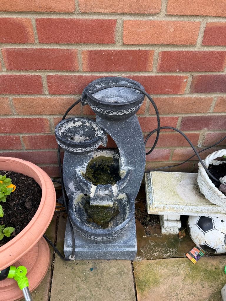 Garden Water Feature - Stone Effect Fountain for Outdoors