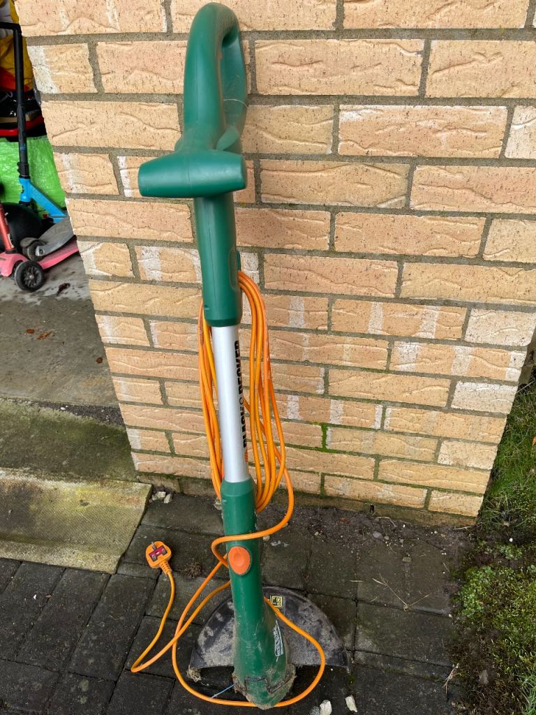 Black & Decker Grass Strimmer