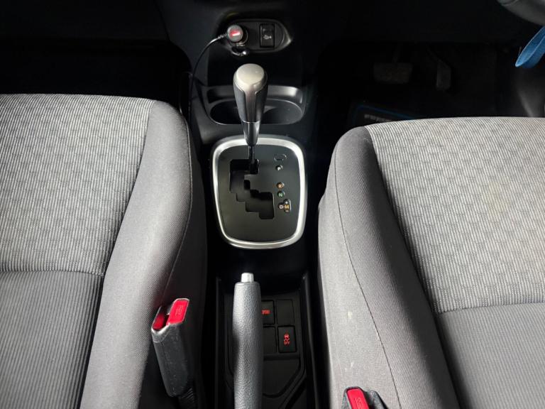 2015 Toyota Yaris 1.33 VVT-i Icon 5dr CVT HATCHBACK PETROL Automatic
