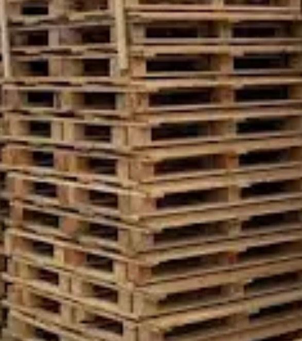 LARGE PALLETS FREE 