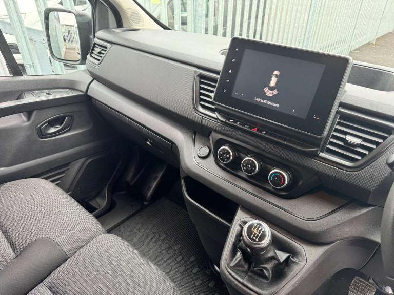 2023 Renault Trafic SL28 Blue dCi 130 Business+ Van PANEL VAN DIESEL Manual