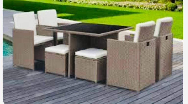 BOXED 8-SEATER MONUMENT RATTAN CUBE GARDEN FURNITURE DINING SET - BROWN £200