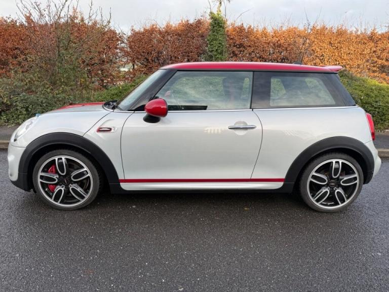  Mini Hatchback 2.0 John Cooper Works 3dr Petrol