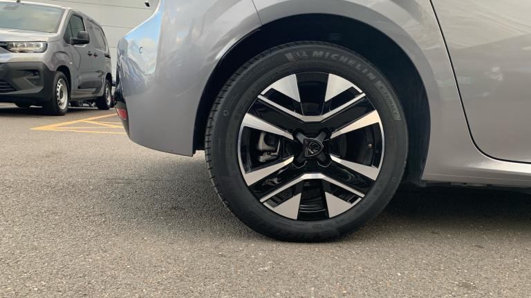 2024 Peugeot 208 50kWh E-Style Hatchback 5dr Electric Auto (7.4kW Charger) (136 ps) Hatchback Ele...