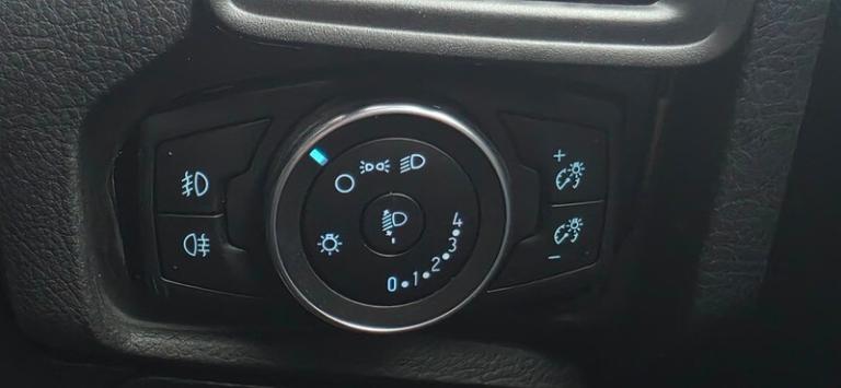 2015 Ford Focus ZETEC HATCHBACK Petrol Manual