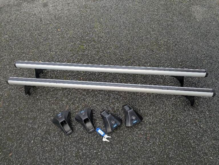 Vauxhall Astra J Roof Bars
