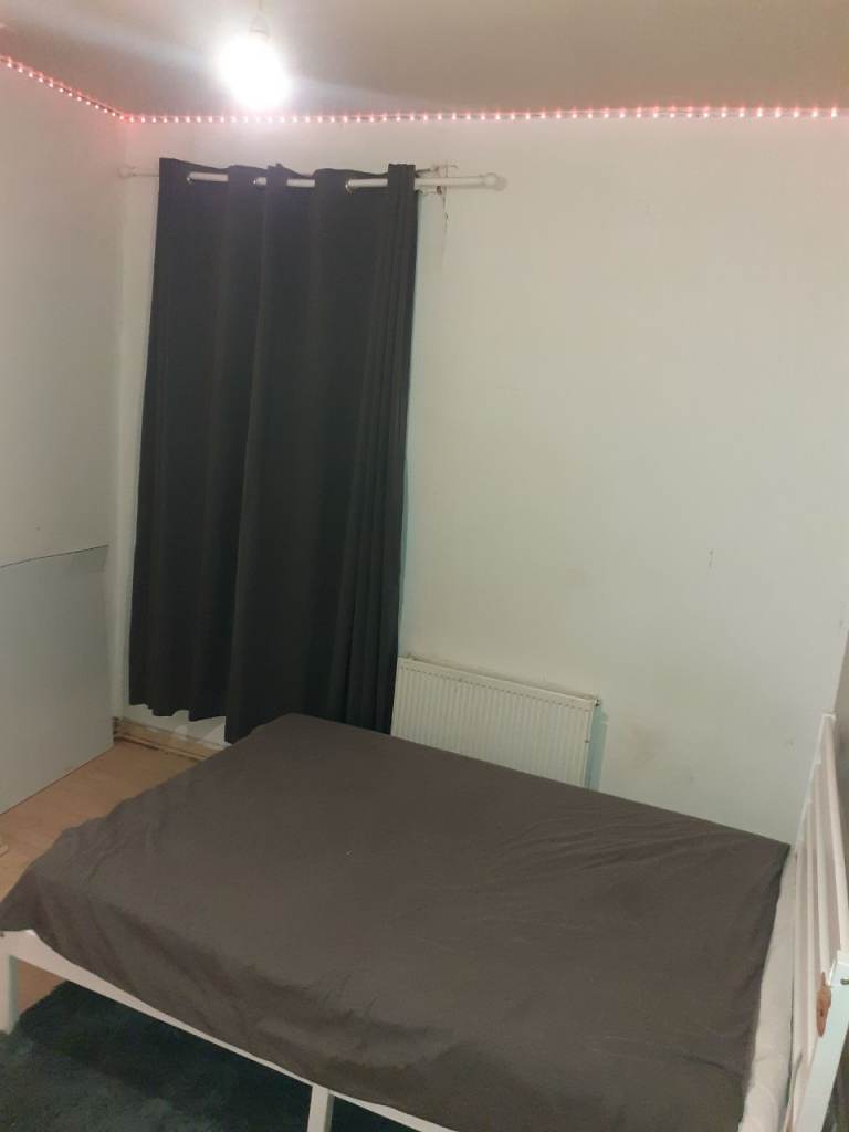 2 Double Bedrooms for Rent in a 2 floor House 