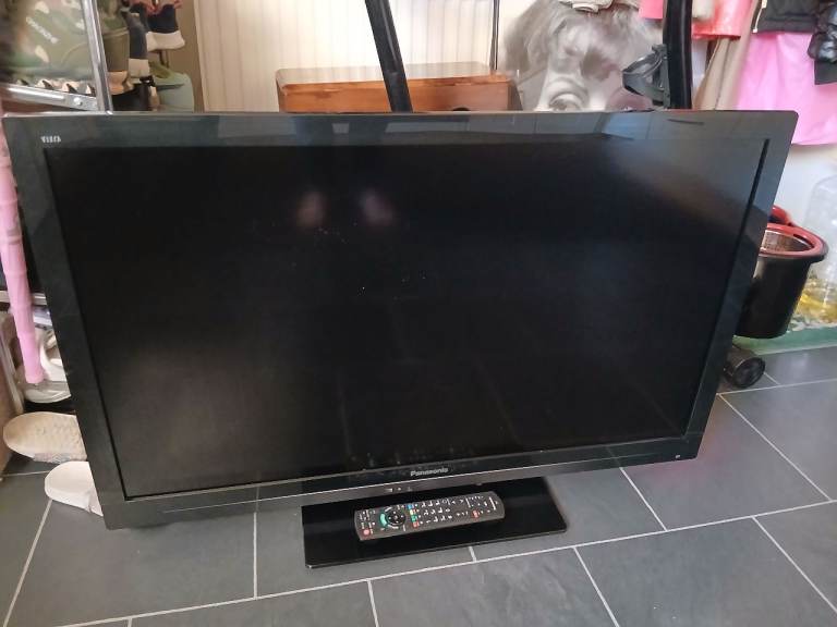 Sony 37" Freeview Slimline Tv with Remote Control 