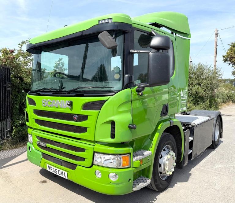 2015 SCANIA P320 TRACTOR UNIT HEAD HORSE AIR-CON 4X2 ALLOY CATWALK EURO-6 