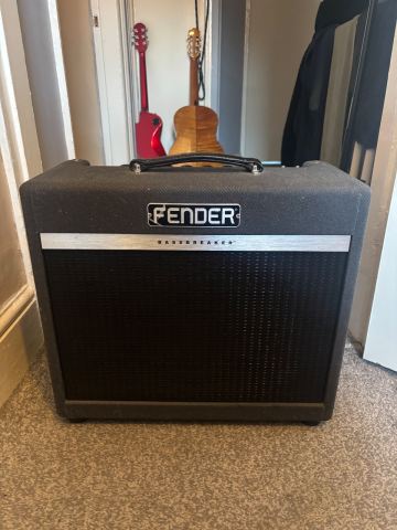 Anmeldelse: Fender Bassbreaker 15 Combo (2025