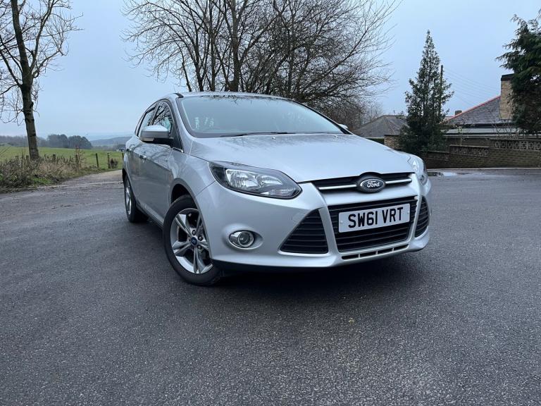 2011 Ford Focus Zetec 1.6 5dr HATCHBACK Petrol Manual