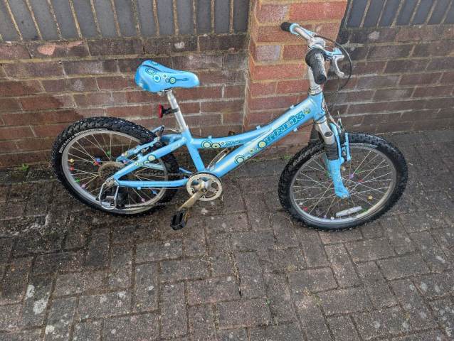TREK MT 60 Kids Mountain Bike Trek MT60 20