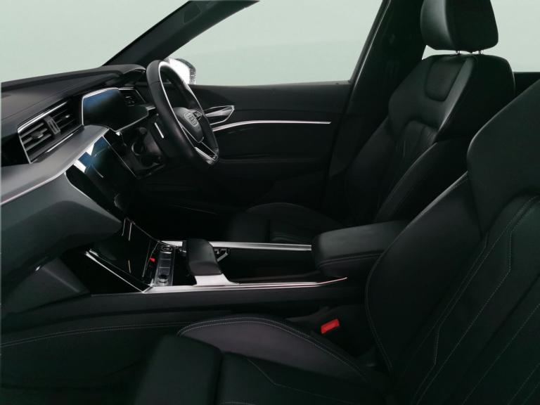 2021 Audi e-tron 300kW 55 Quattro 95kWh Black Edition 5dr Auto ESTATE ELECTRIC Automatic
