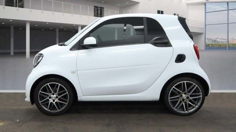 2018 smart fortwo 0.9 Turbo 109 BRABUS Xclusive 2dr Auto COUPE PETROL Automatic