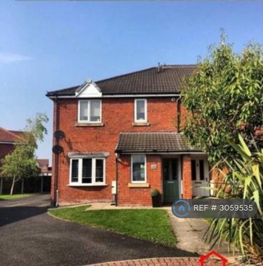 2 bedroom flat in Marshdale Road, Blackpool, FY4 (2 bed) (#3059535)