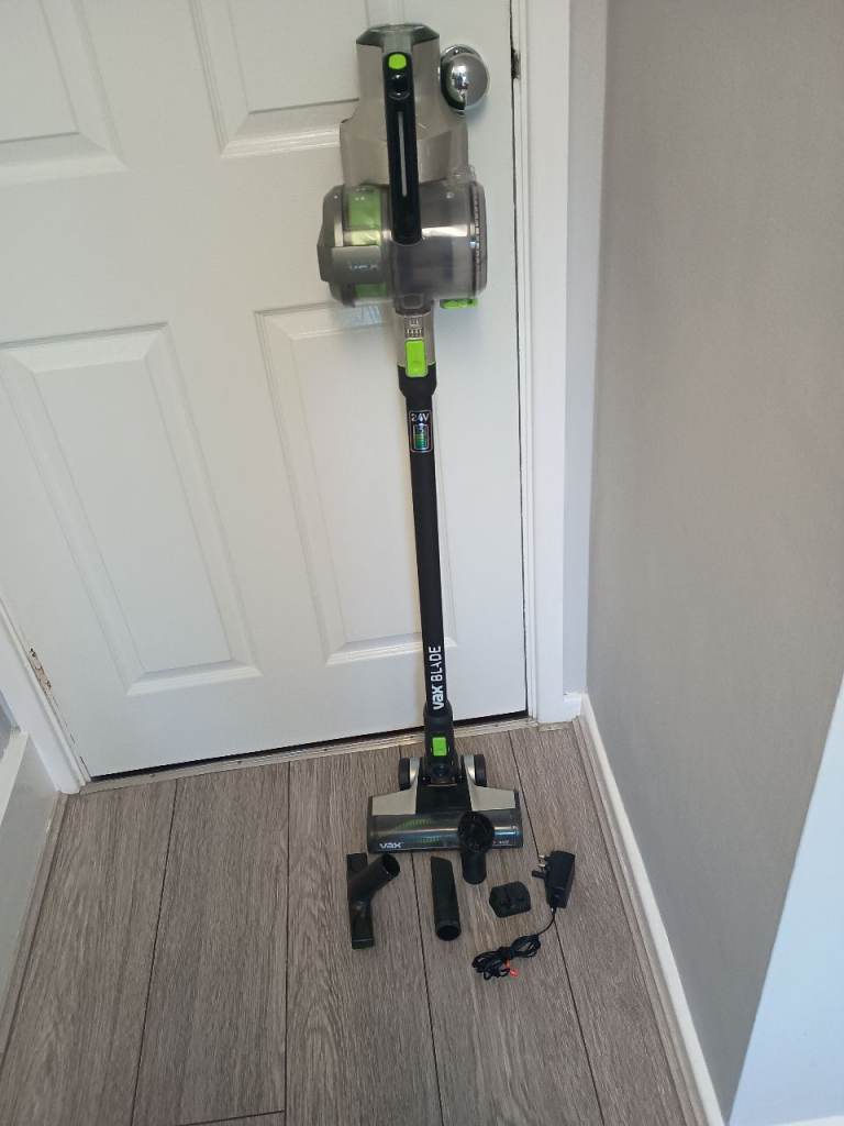 Vax Blade 24V Ultra Cordless Stick Vacuum Spares or Repair 
