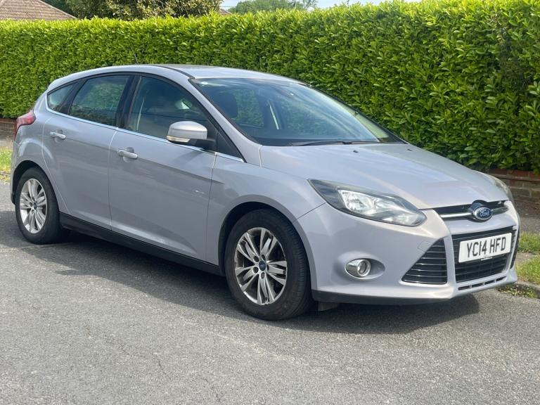Ford Focus 1.6TDCI Titanium 115BHP Navigator in Grey Metallic with Cloth