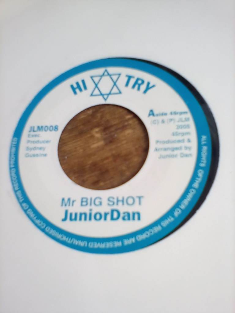 Junior Dan , Mr Big Shot , 7 inch vinyl single ,. 